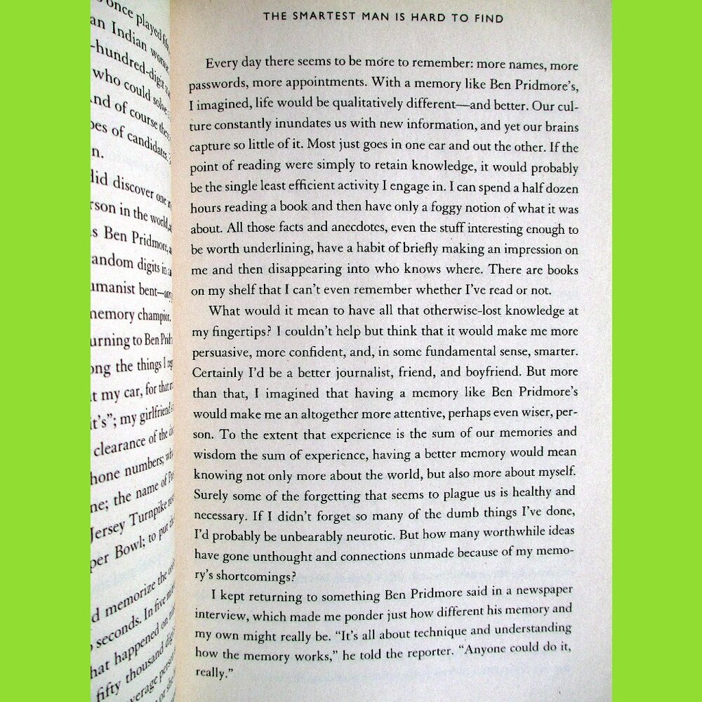 Book - Moonwalking with Einstein: The Art and Science of Remembering Everything - Picture 4 of 16